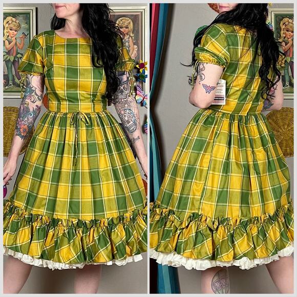 Vintage 1960s Green and Yellow Plaid Short Sleeve Fit and Flare Dress - Picture 4 of 9